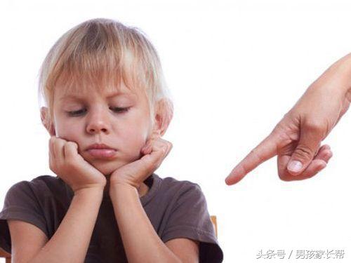 3岁宝宝白天睡觉晚上不睡怎么办,3岁孩子睡前总是折腾好久才入睡