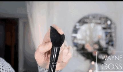 用清洁工具洗化妆刷,比马桶都脏的化妆刷到底怎么洗