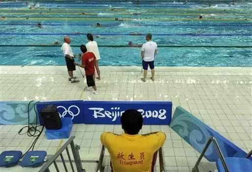 未来中国体面而收入高的十大职业,10大最赚钱职业排行榜