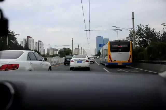 百公里油耗5.9算不算高,百公里油耗比较低的几款车