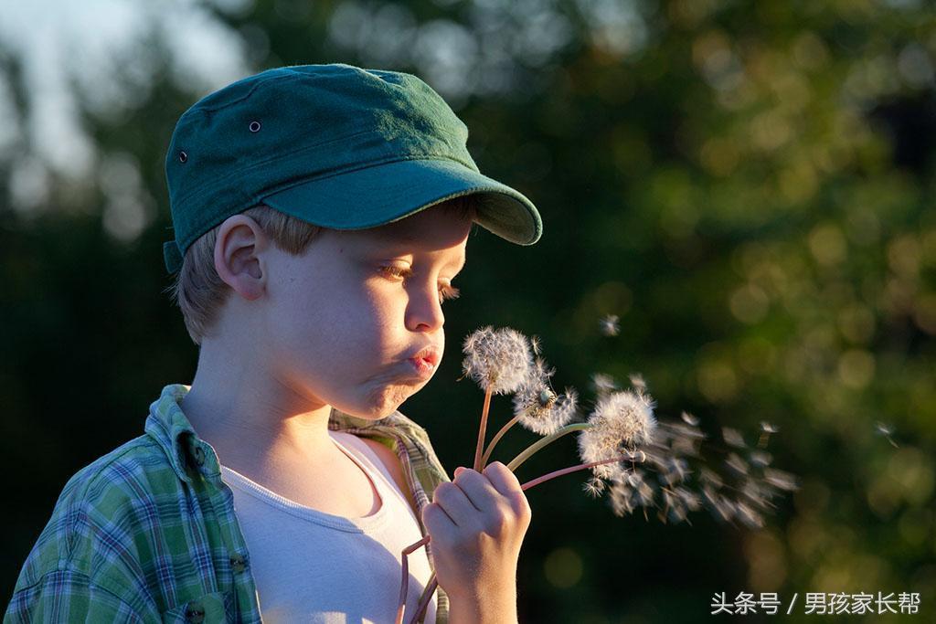 3岁宝宝白天睡觉晚上不睡怎么办,3岁孩子睡前总是折腾好久才入睡
