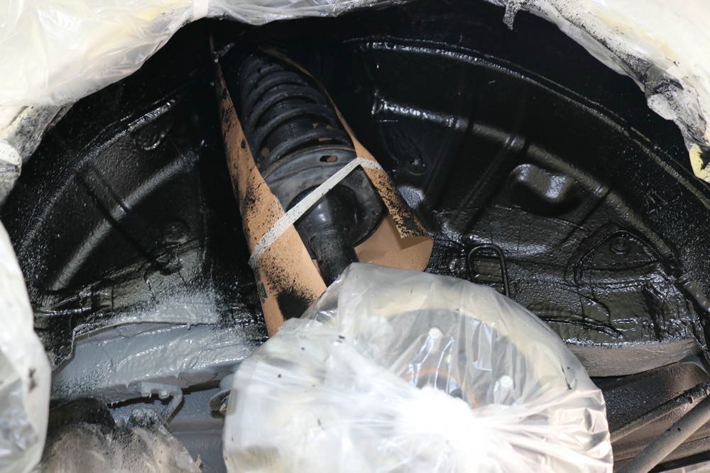 如何选择适合的汽车底盘装甲,底盘装甲和底盘装甲哪个好