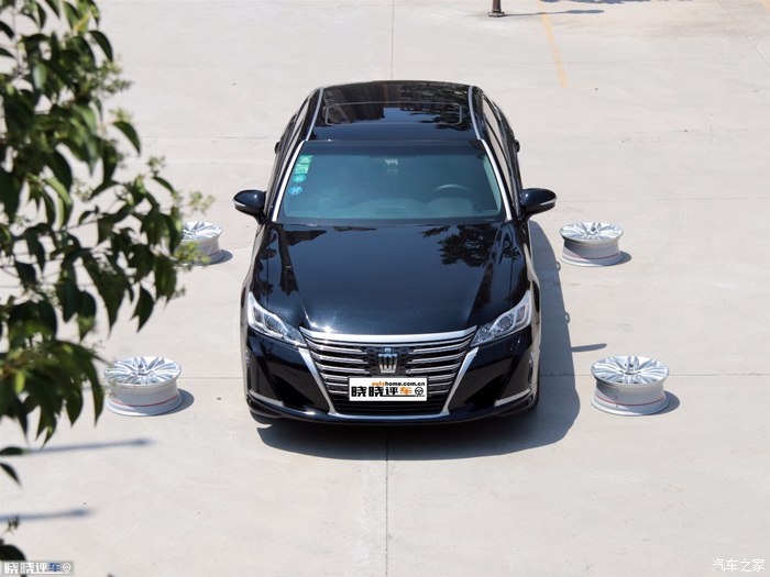 18款皇冠改装雷克萨斯前脸,十四代皇冠改装雷克萨斯仪表盘