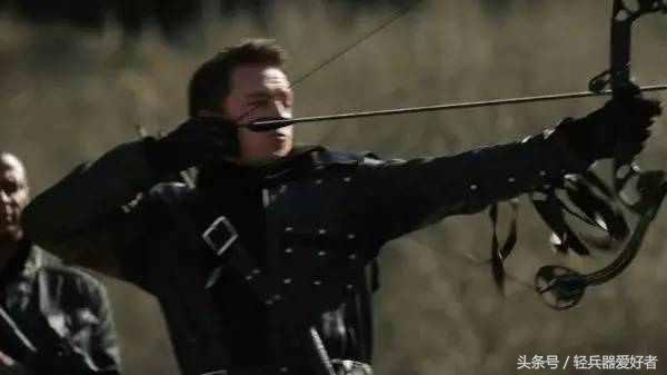 “*博兰**之牙到铁血战士”现代弓箭们的电影传奇