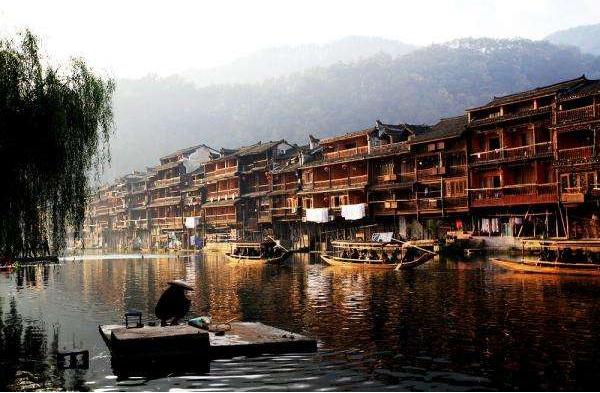 长沙住哪里去岳麓山和橘子洲方便,长沙橘子洲头住宿攻略