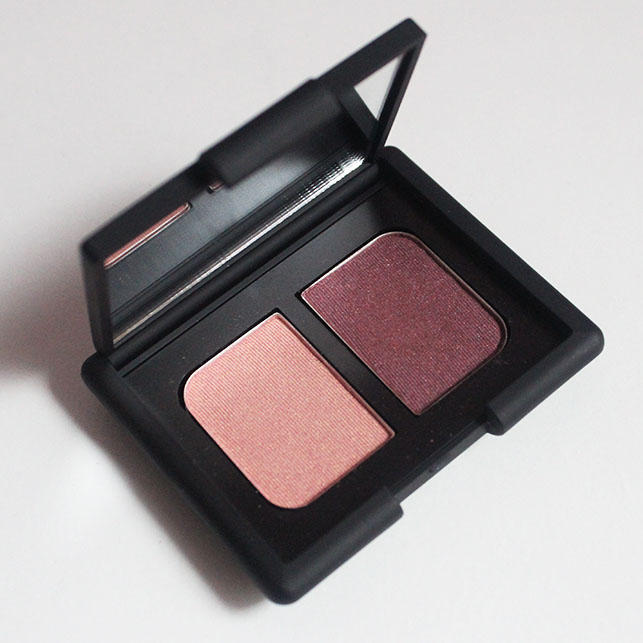 平价好用眼影盘排行榜十强,眼影棒好用还是眼影盘好用