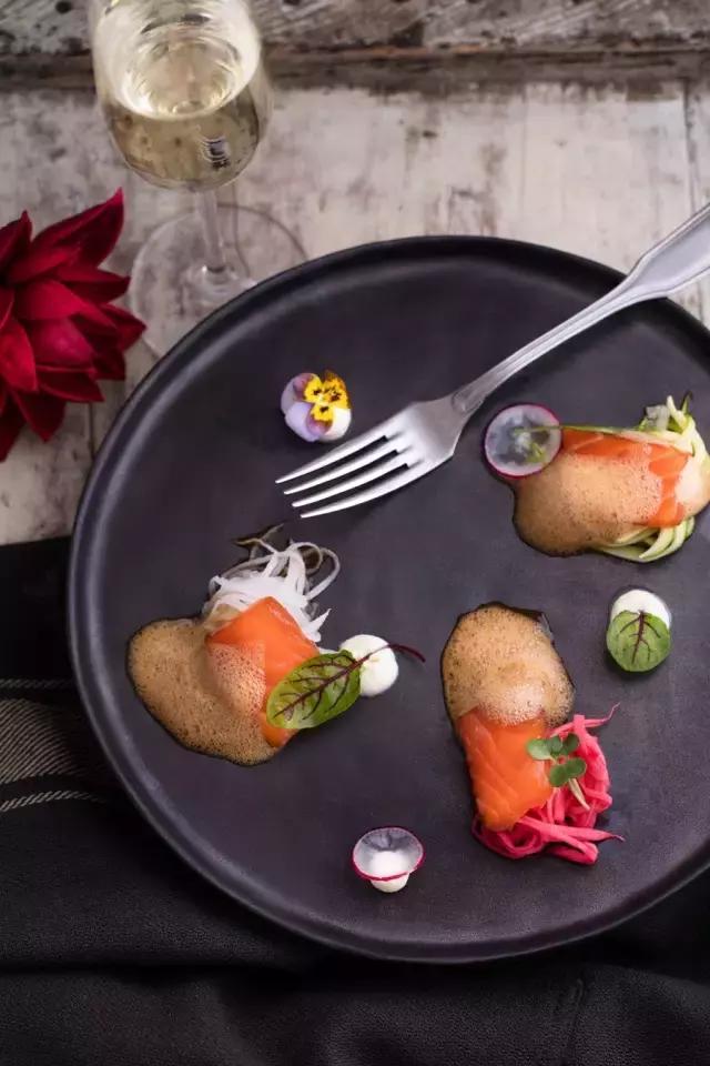 在长春花38元去米其林标准的餐厅吃饭是什么感觉？