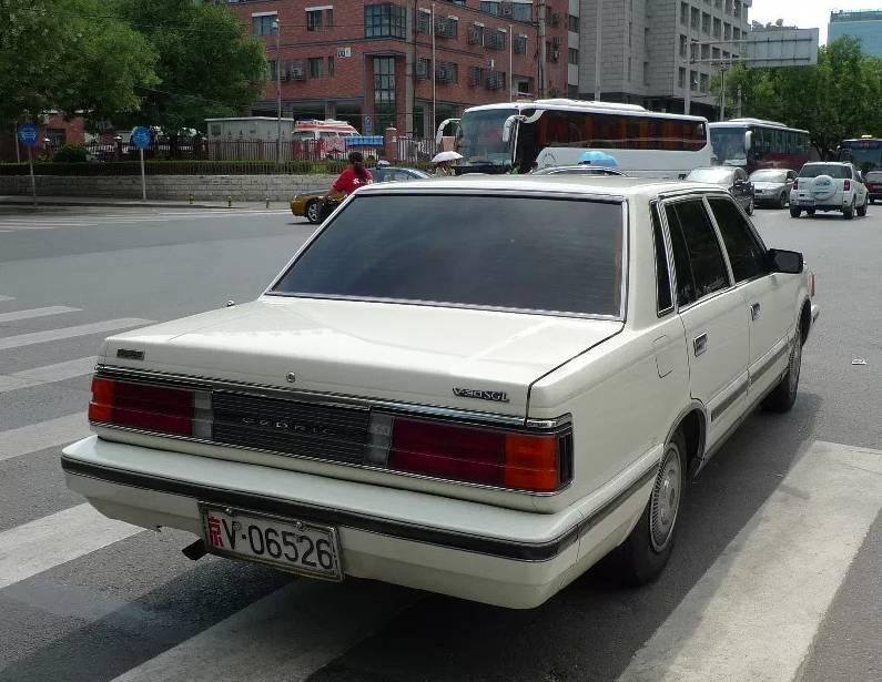 千古英雄今何在,千古英雄而今安在