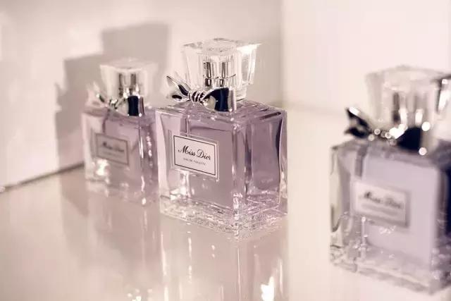 那尼？你最爱的香水，男人居然觉得是风油精？！