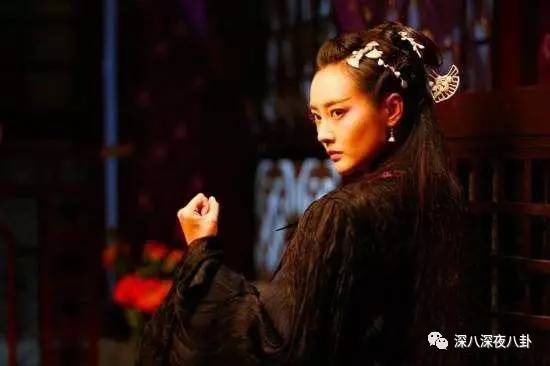 自从割双眼皮不算整容之后，娱乐圈不微调的女演员是真·不存在