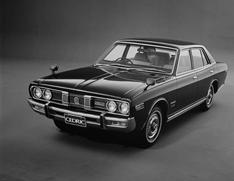 千古英雄今何在,千古英雄而今安在