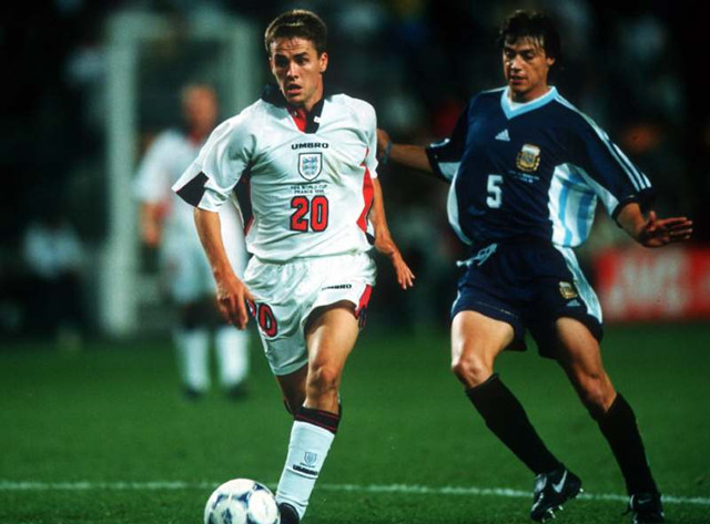 在每一个不眠的夜里,在每个孤独的深夜陪伴你