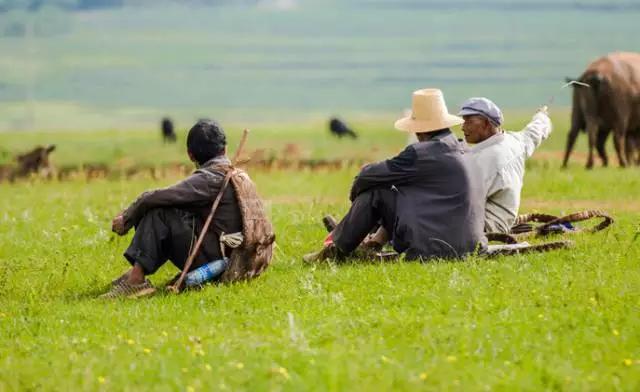 云南昆明悠闲的夏天避暑环境,昆明周边最好的避暑城市