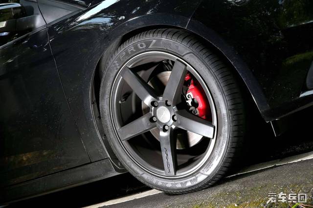 什么轮胎扁平比兼顾操控和舒适,熟悉却看不清楚