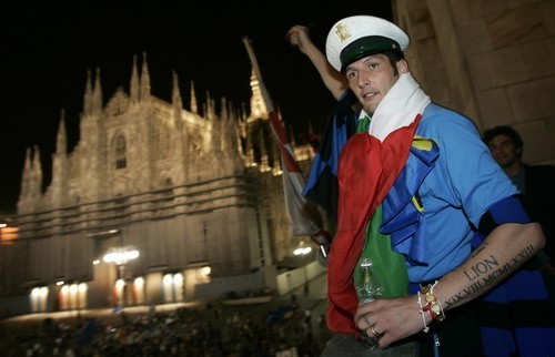 伊布11年,2011年伊布夺冠视频