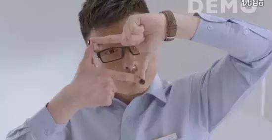 世界上最小手机测评,世界上最小的智能手机能有多耐用