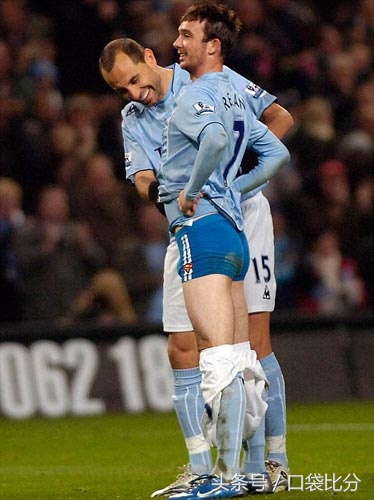 德国足球进球纳粹手势庆祝,足球运动员庆祝动作纳粹礼