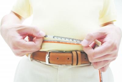 腰围其实反映着你的腹部,腰围暴露你的健康
