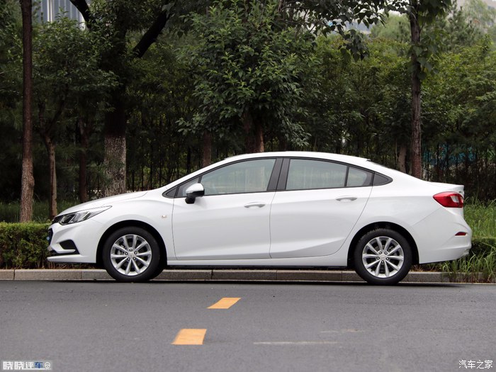 10万还要求啥雪佛兰科鲁兹驾驶感受硬过气配置可以改装换代