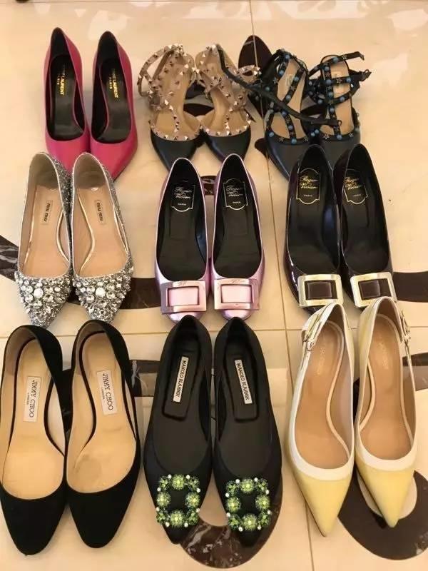 女生到底要有多少双RV、JIMMCHOO鞋才能满足啊？