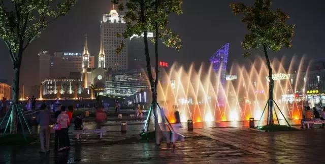 宁波天一广场有标志性的建筑吗,宁波最繁华的天一广场