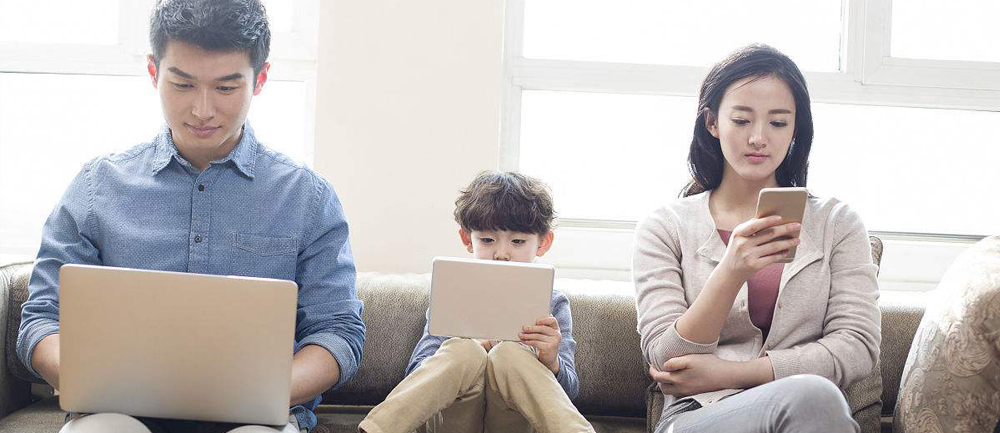 京东携手博阅推出智能电子书：从此看书不辣眼睛