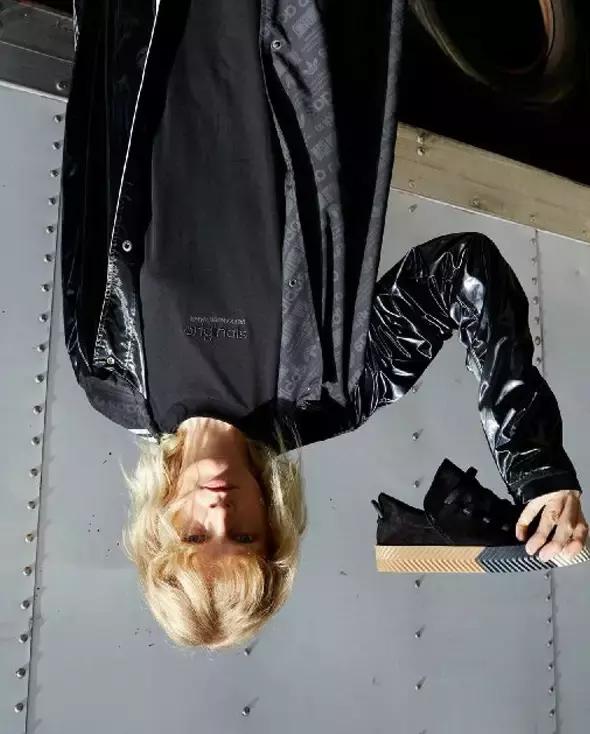 亚历山大王阿迪达斯,亚历山大王阿迪达斯联名鞋