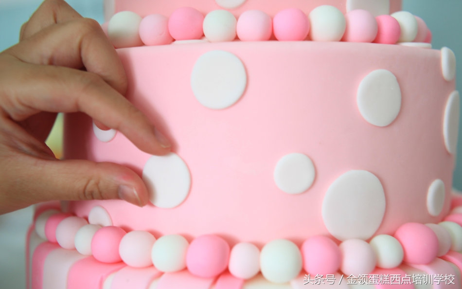 翻糖蛋糕的翻糖怎么做,翻糖蛋糕新手制作