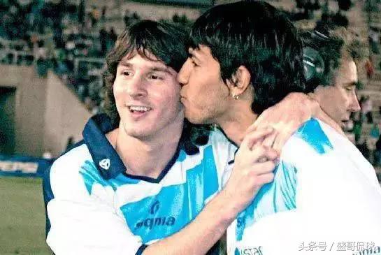 好基友一辈子,盘点足坛巨星的那些温暖瞬间