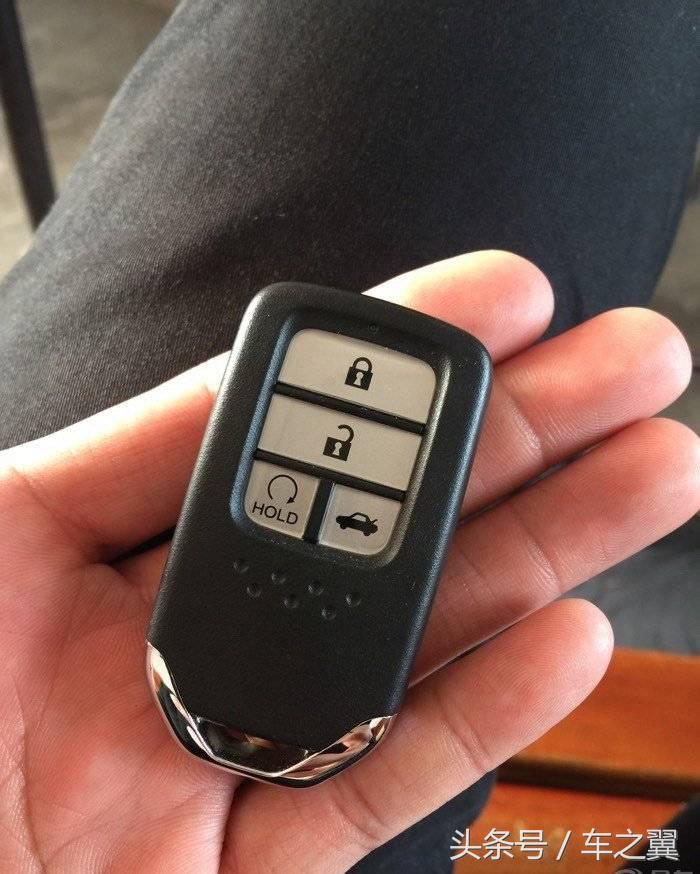 本田雅阁2016款2.4智尊版,9.5代2.4雅阁驾驶感受