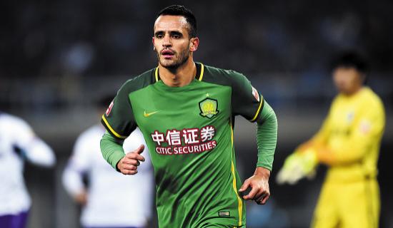 广州恒大对巴萨保利尼奥表现,足球怎么比胜负