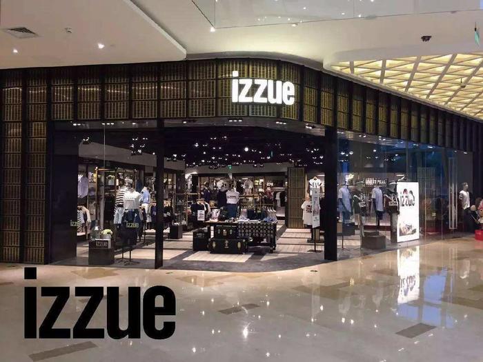 1997年邱淑贞沈嘉伟坠入爱河,邱淑贞分手后遇见现任丈夫沈嘉伟