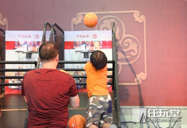 我和这些《大话西游》玩家之间的快乐,相差了十五年的距离