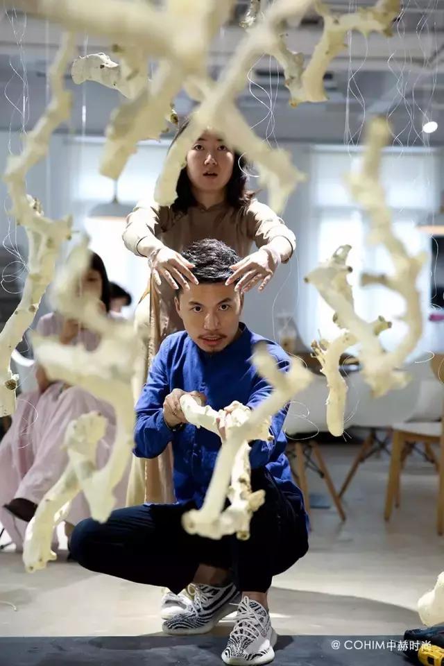 从清华休学创业27岁做到年销7亿,15岁退学的他年近50再创业