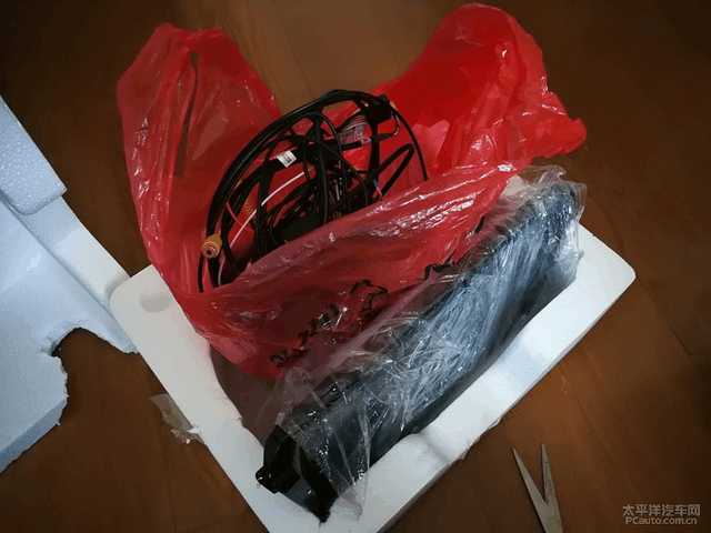 大屏导航改装手把手教你diy,道奇酷威改装大屏导航安装方法