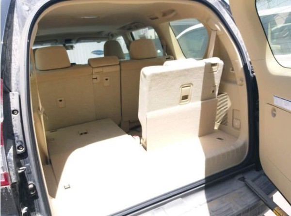 17款普拉多2700丐版啥配置,2018款普拉多2700黑色新款