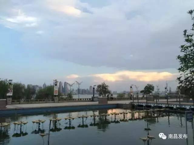 地铁四号线有新消息吗,上海地铁2号线哪站转4号线