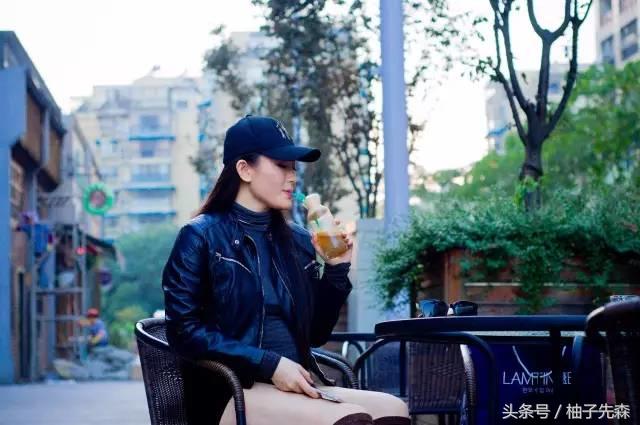 代言娃哈哈的小女孩,博学多才的娃哈哈代言人