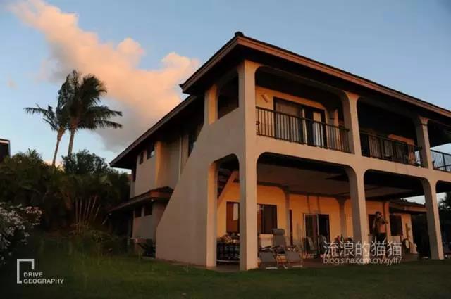 她单枪匹马从杭州出发，开着开着到了非洲腹地