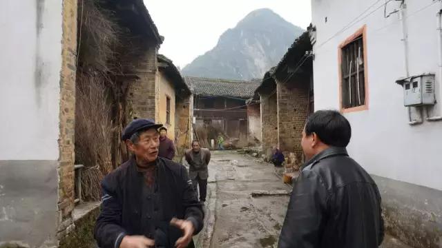 宜宾珙县僰人悬棺千古之谜,探秘悬棺之谜完整版