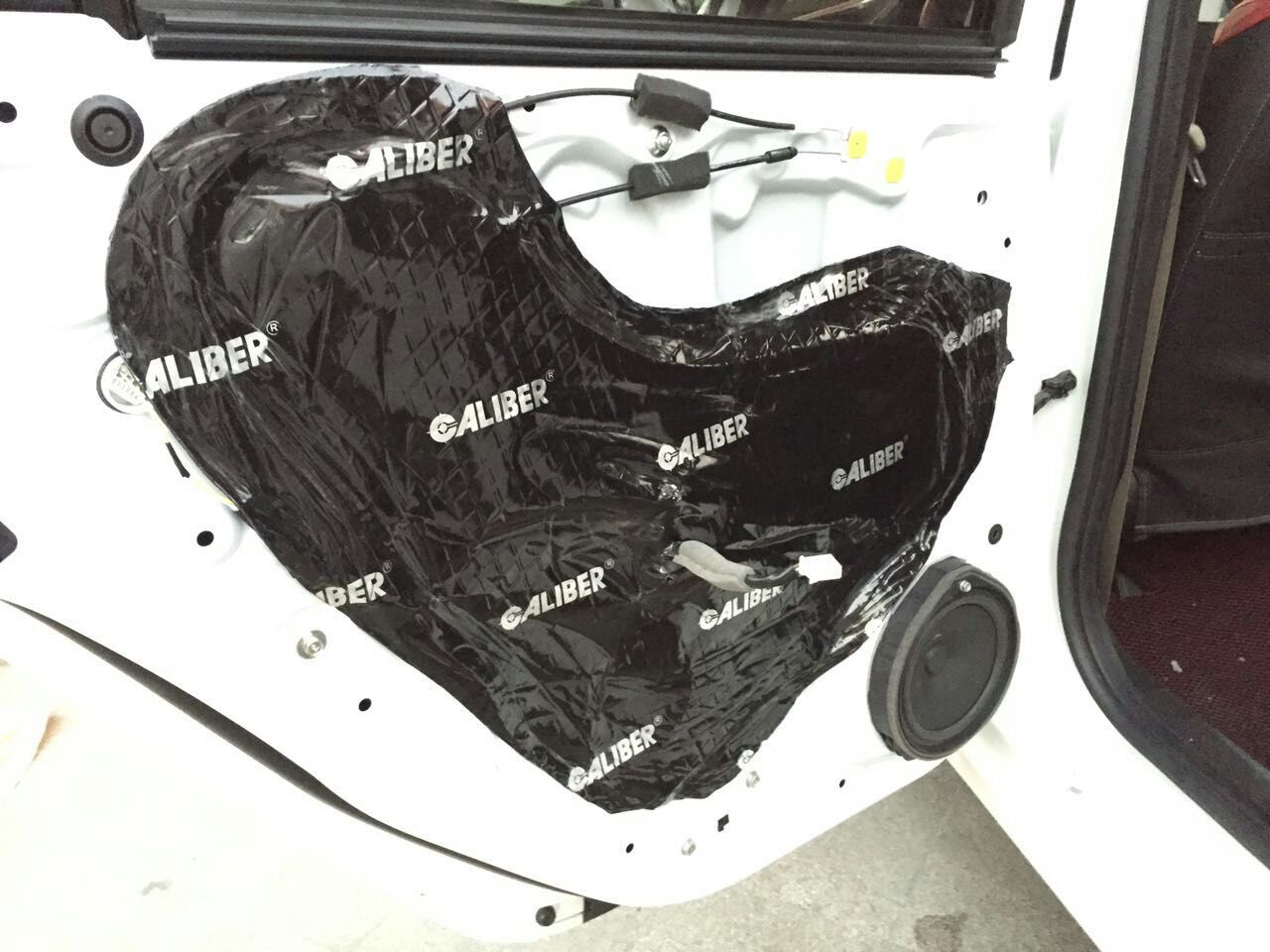 简单锋范改装,本田锋范汽车音响改装