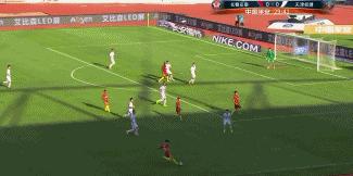 各门将不可思议扑救集锦了解一下,门将最离谱失误集锦