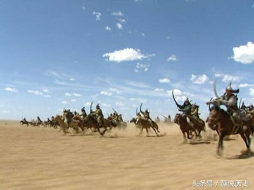 此国以为中国弱，派五万大军挑衅，中国只出动七百人，它流泪跪了