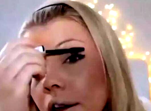 鑴镐笂鏈夎儙璁扮殑濂冲鍖栧褰╃粯,缁欎竴涓弧鑴歌儙璁扮殑濂冲鍖栧