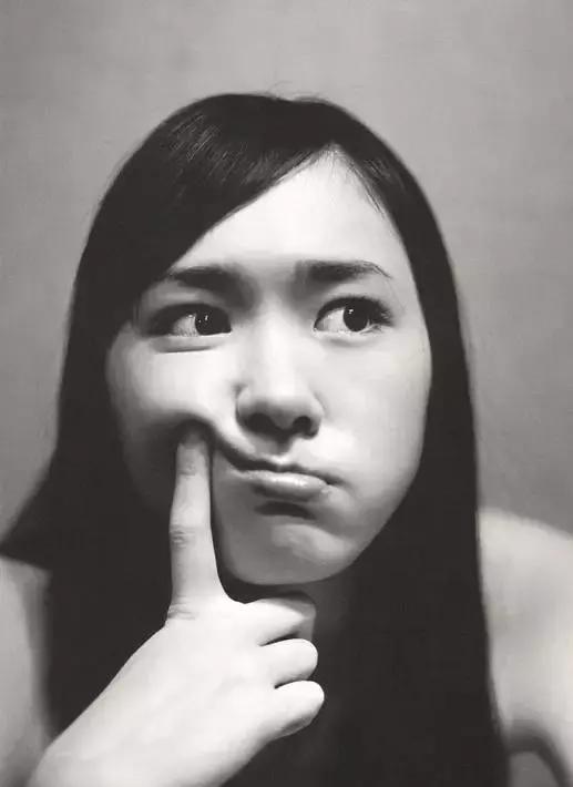 贾玲同款头发教程,贾玲发型辫子怎么扎好看