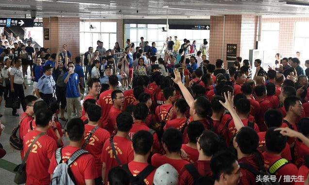 恒大上港对骂,恒大上港之战争议