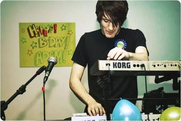 疯狂动物城主题曲夏奇拉中文版,疯狂动物城主题曲奥尔夫音乐