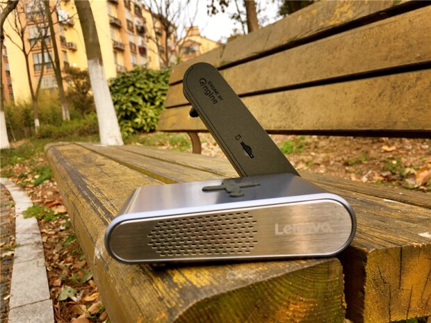 联想扭转式微型投影机p0510,微型迷你投影仪便携机联想t200