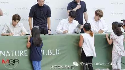 EXO曼谷签名会火爆疯狂粉丝连续排队两天