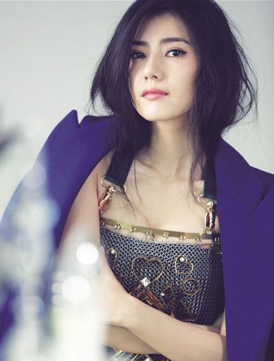 脸大做什么发型比较好看显脸小,发型男2020流行发型不烫脸大